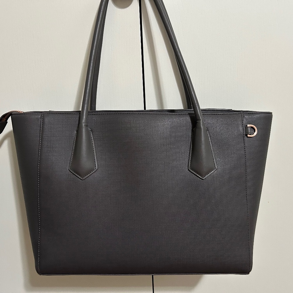 Dagne Dover Signature Tote Legend (large, gray)